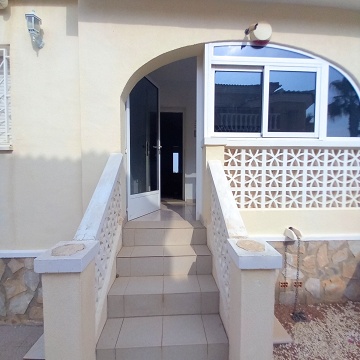 Semi Detached 3 Bed 2 Bathroom Villa - Benijofar