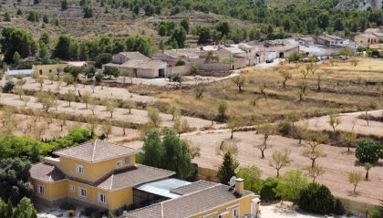 Detached Villa in Pinoso - Resale - Pinoso