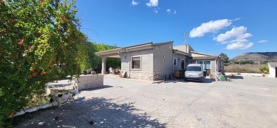 Detached Villa in Hondón de las Nieves - Resale - Hondón de las Nieves