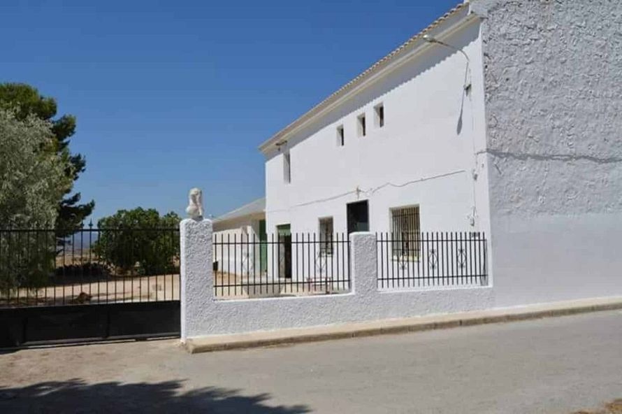 Townhouse in Torre Del Rico - Resale - Torre Del Rico