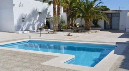 Townhouse in Torre Del Rico - Resale - Torre Del Rico